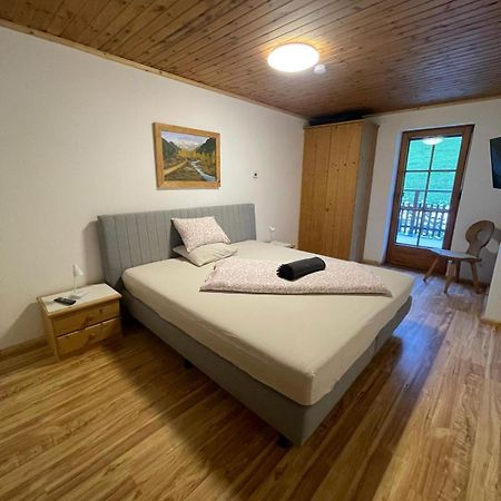 Upcycling Appartement Fischl - Nachhaltig Und Kreativ Wohnen Fuer Gross Und Klein Jenbach Luaran gambar